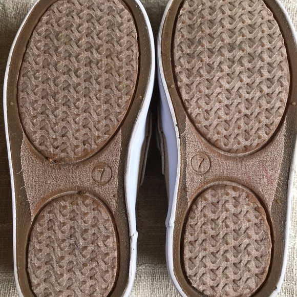 Stylish Canvas Deck Shoes - Picture 3 of 4